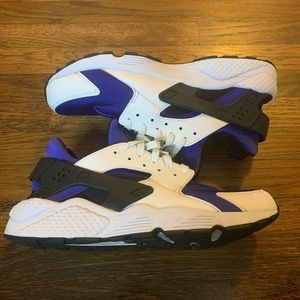 nike huarache persian violet